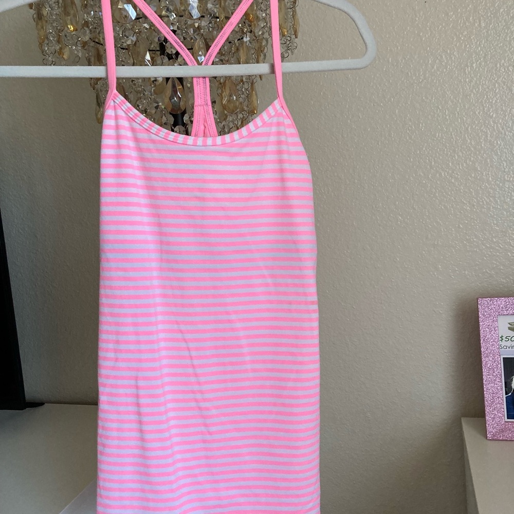 Lululemon pink tank. Size 6.
